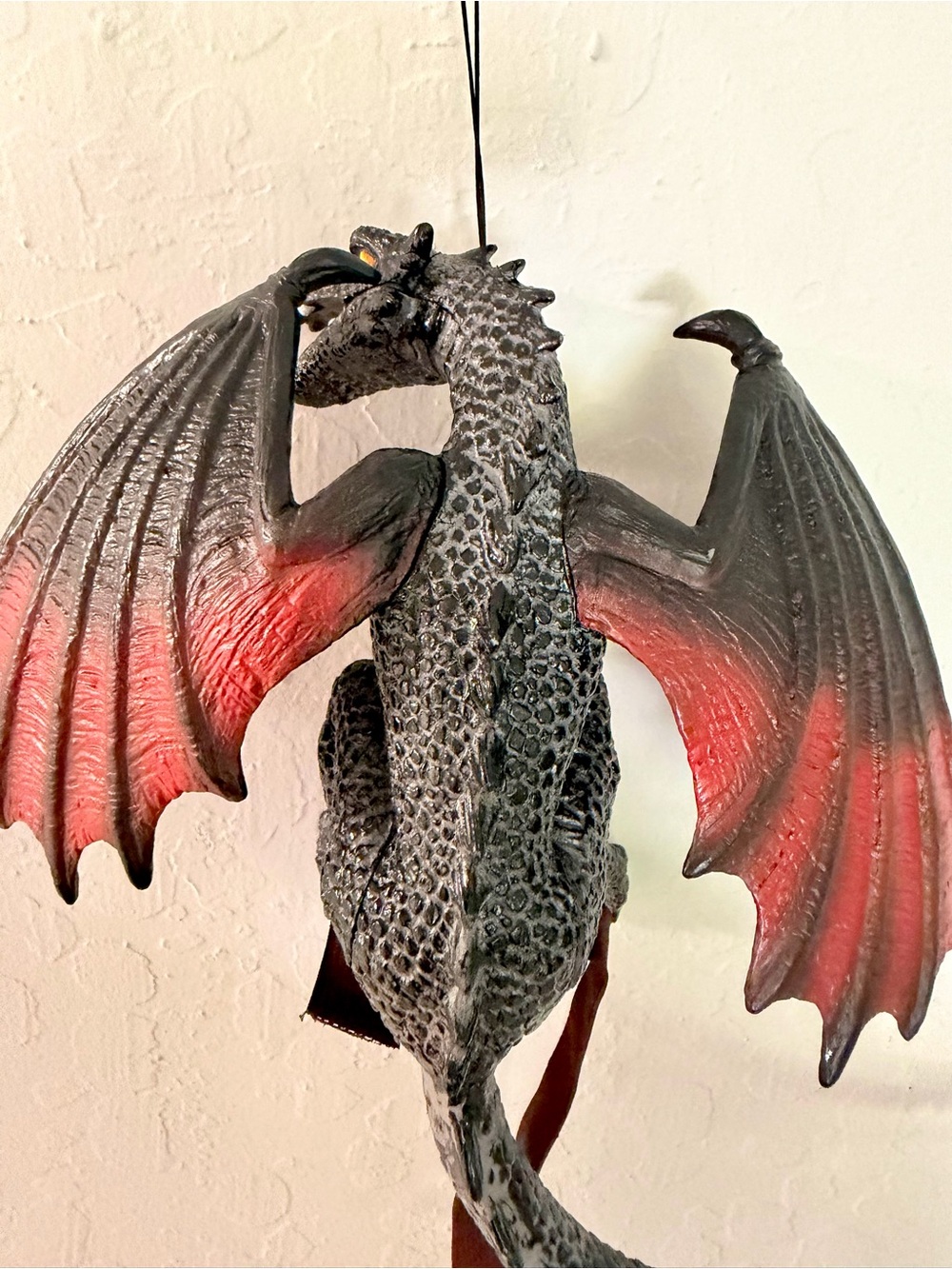 Spirit Halloween Pet Dragon Shoulder Accessory – Black & Red – Like New - Picture 5 of 6